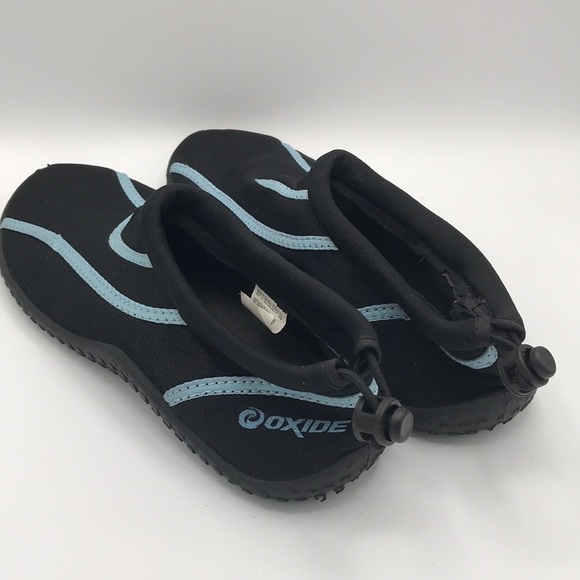 Oxide black water socks with blue trim, size 6 - Picture 2 of 4